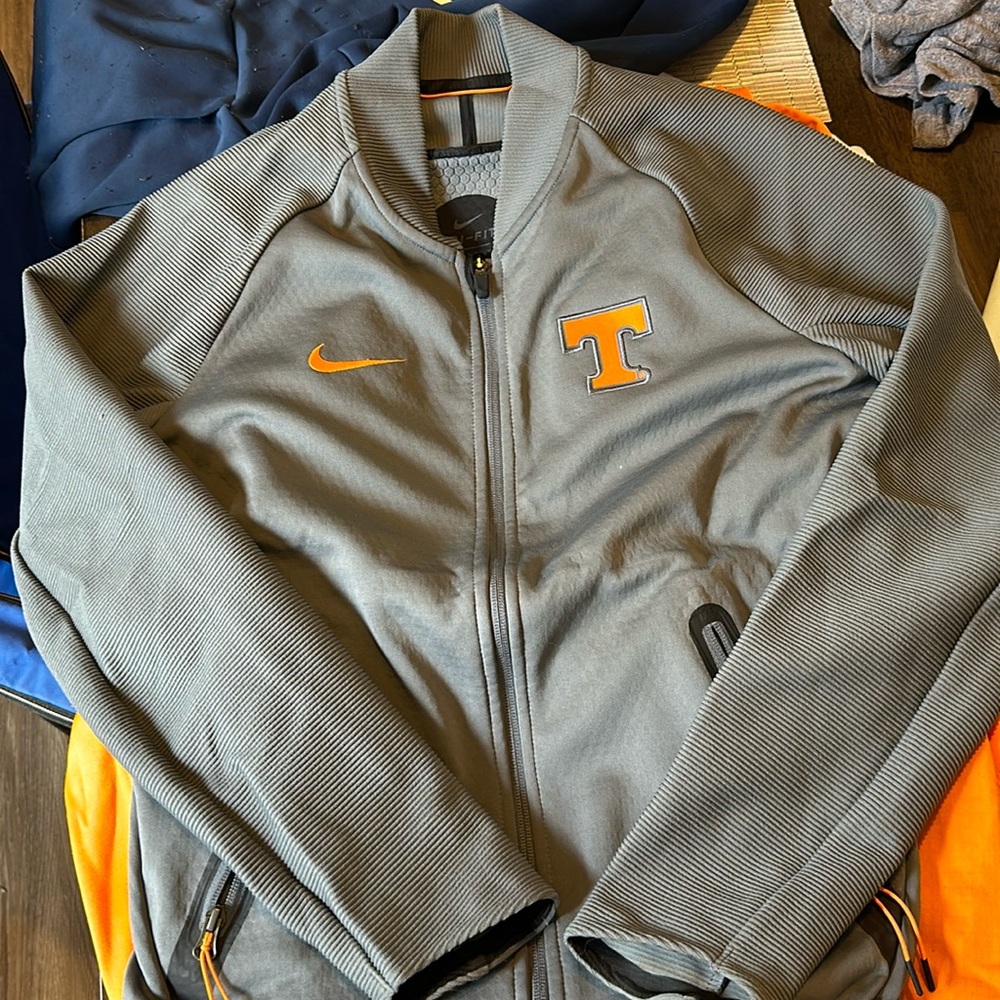 University of Tennessee outerwear. Jackets, vests, sweatshirt